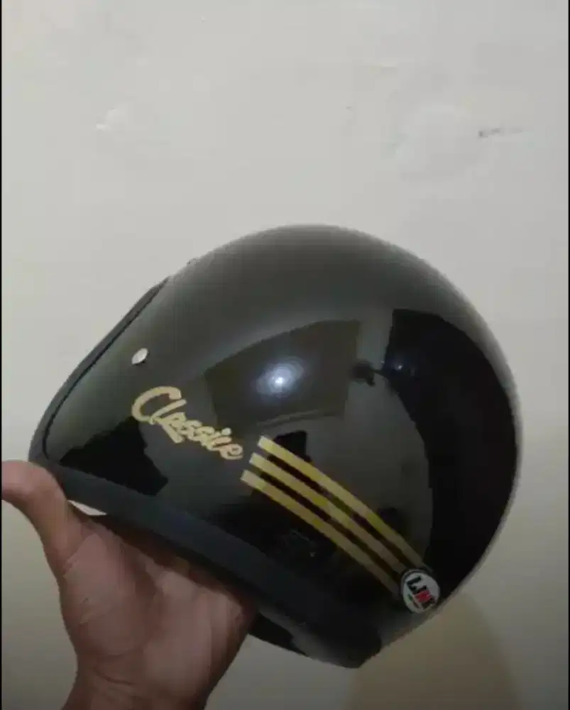 Dijual cepat 6 Helm Bogo classic Pria wanita murah