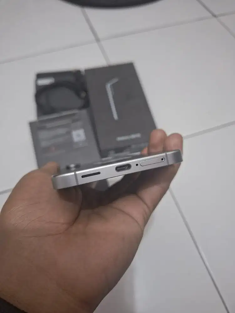Samsung S25FE SEIN