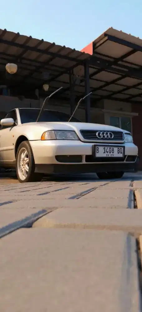 Audi A4 1998 Bensin