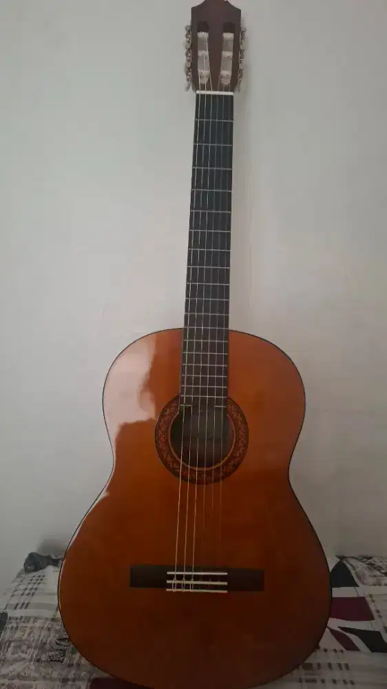 Dijual gitar yamaha C40 senar Nylon