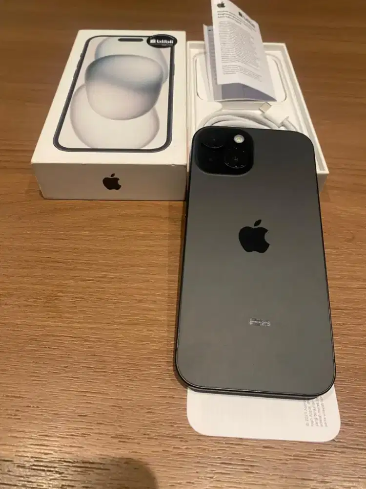 Iphone 15 128 GB Blibli Black