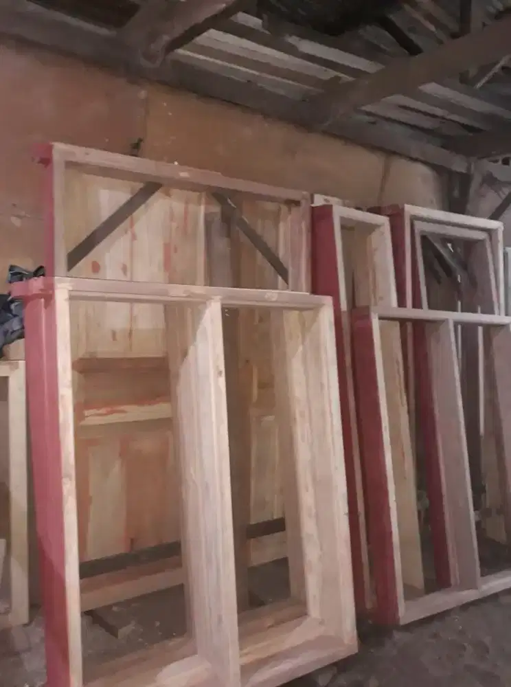 kusen pintu jendela bahan kayu bekas berkualitas
