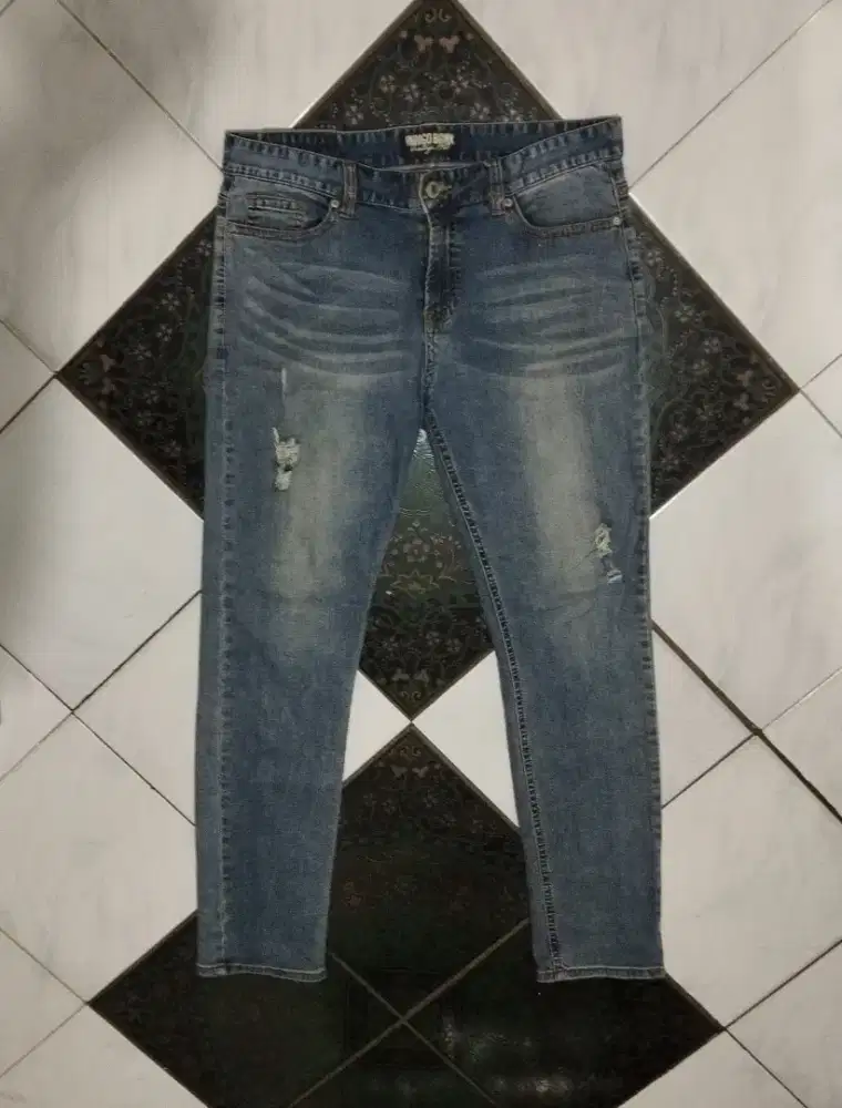 Indigo bank ripped size 34
