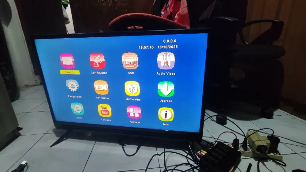 TV SHARP 32IN & STB EVERCOSS