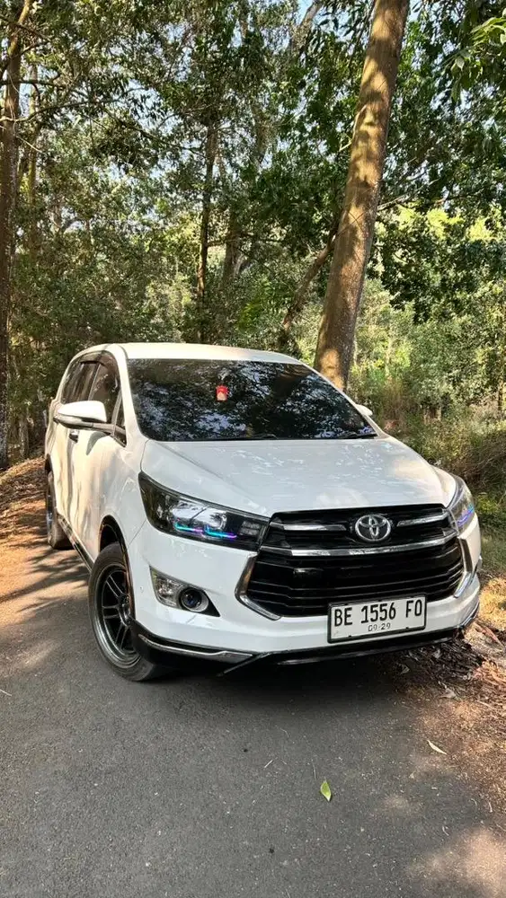 Innova Reborn V AT Diesel Th 2016