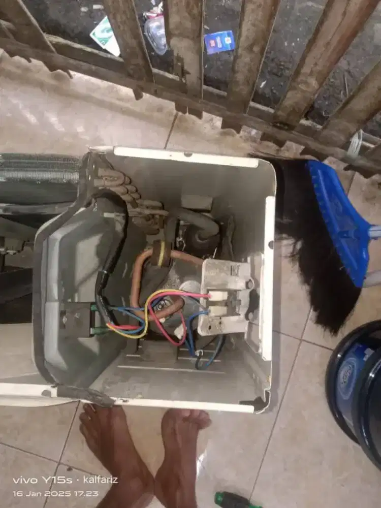 jasa servis ac kulkas frrzer showcase mesin cuci dan bongkar pasang ac