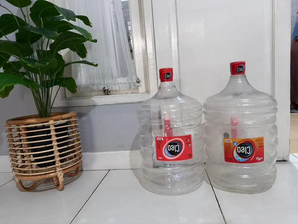 Galon Cleo 2 buah
