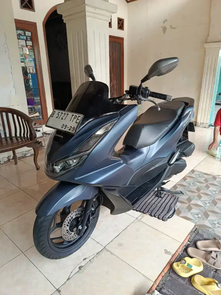 Honda pcx cbs tahun 2023