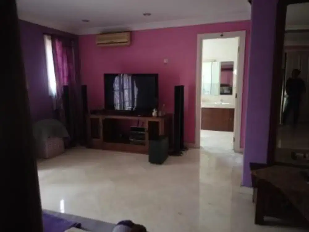 RUMAH MEWAH ASRI DI PARAHYANGAN GOLF SENTUL CITY