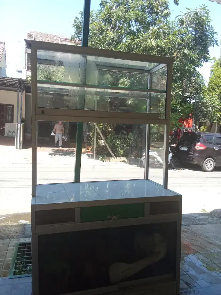 Jual Etalase  1 pintu 3 Susun
