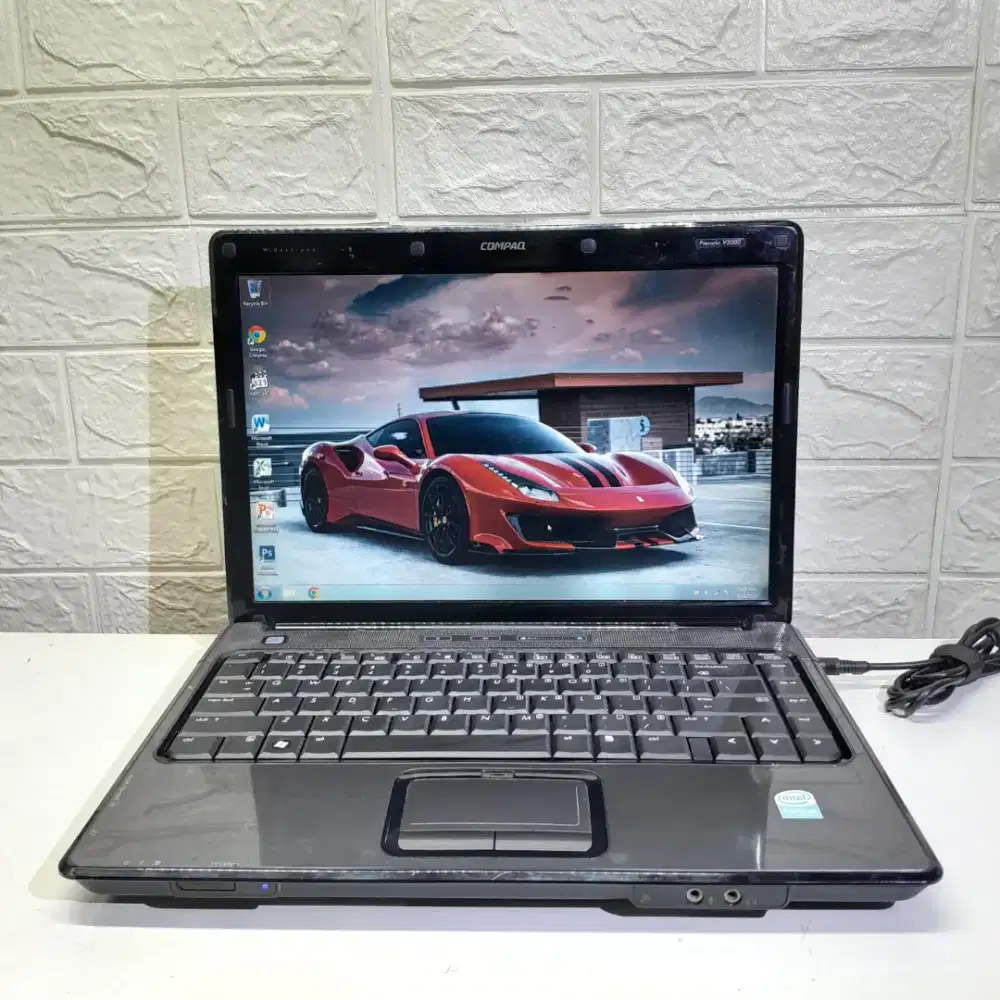 Laptop Murah | Compaq Presario v3000 | Layar 14 | HDD 120Gb | RAM 2Gb