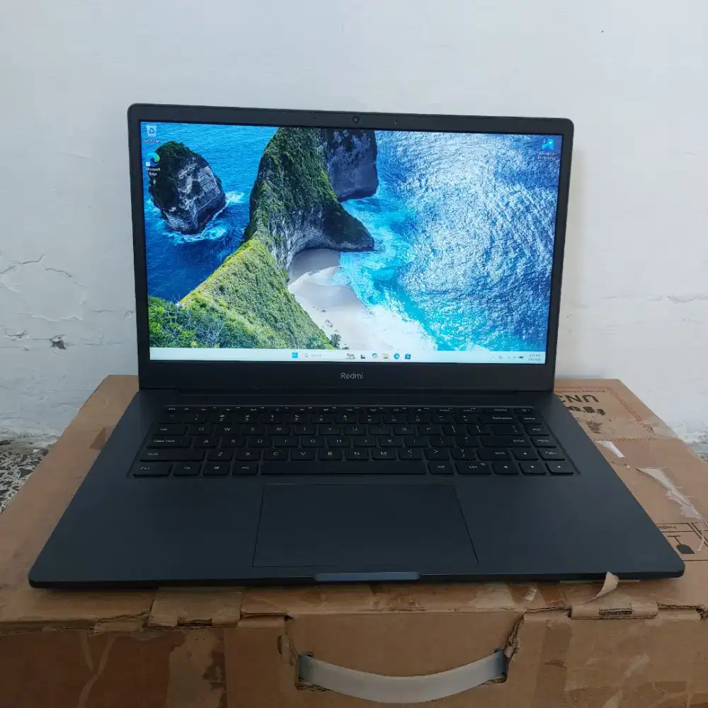 Redmibook 15 core i3 gen 11 ssd 512gb