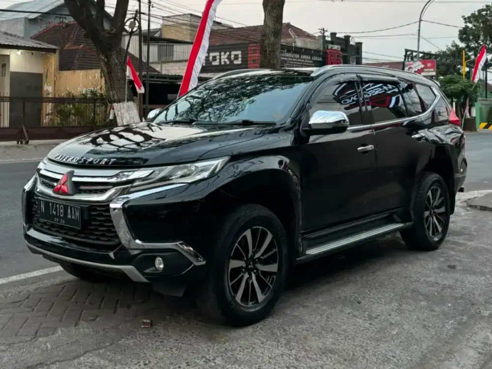 Mitsubishi Pajero Sport Dakar 2.4 4x2 Diesel AT 2017 Hitam Disel Metic