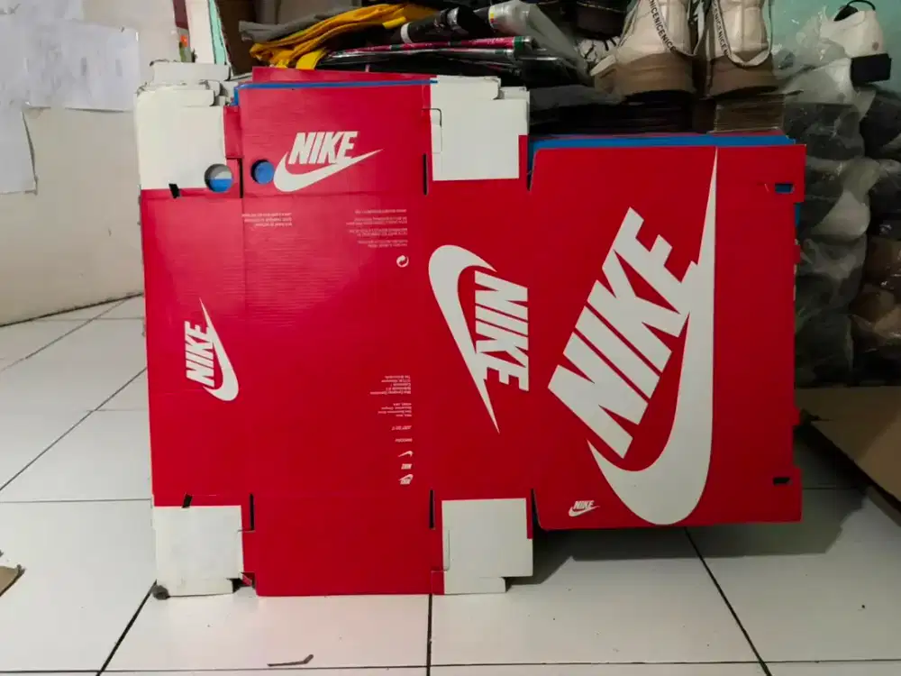 Dus sepatu borongan