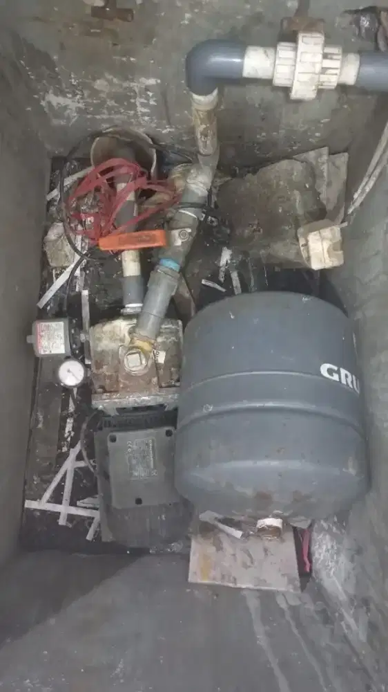 SERVICE POMPA AIR PANGGILAN. ( JETPUMP DAN SUBMERSIBEL. )