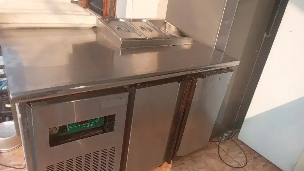 undercounter chiller 2  pintu