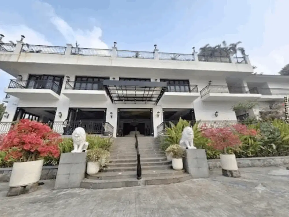 Gedung 3 Lantai Dijual Cepat Lokasi Komersial Premium Di Sentul