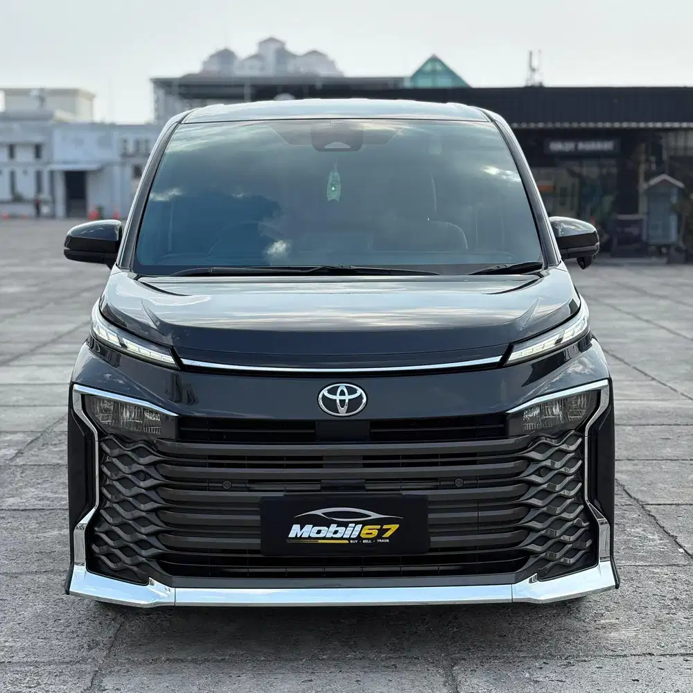 KM LOW !! TOYOTA VOXY 2.0 FACELIFT TSS 2022