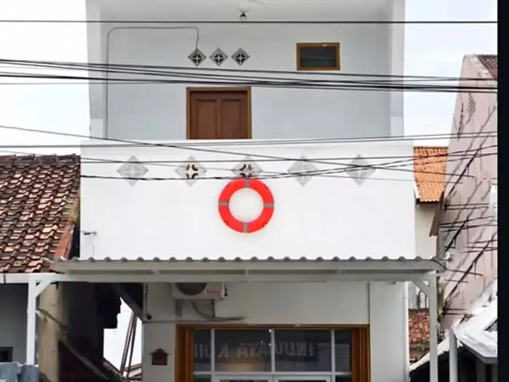 Disewakan Ruko 2 Lantai Berlokasi Strategis di Pusat Kota Dekat Kraton