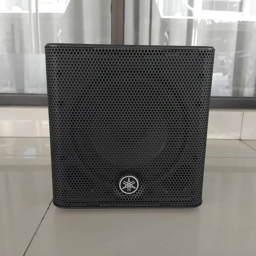 SPEAKER PORTABLE YAMAHA STAGEPAS 200