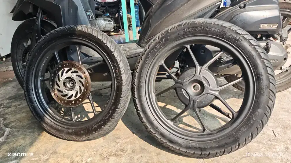 Velg Ban Beat Deluxe 2023 sepasang ring 14