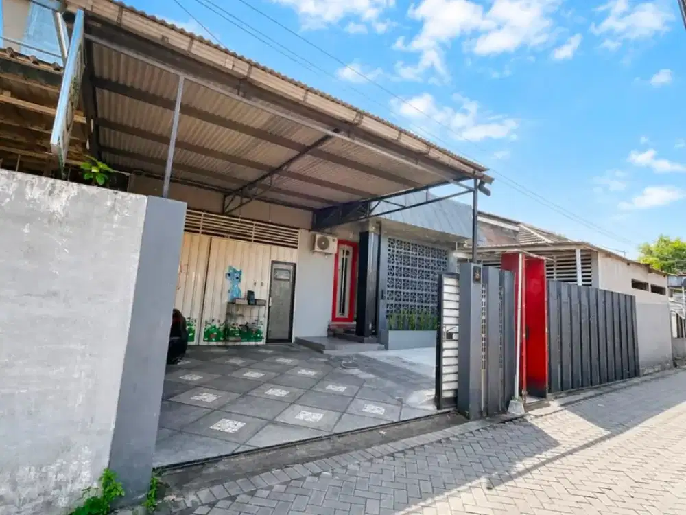Rumah Dijual Murah Dengan Tanah Luas Lokasi Di Plemburan Dekat UGM