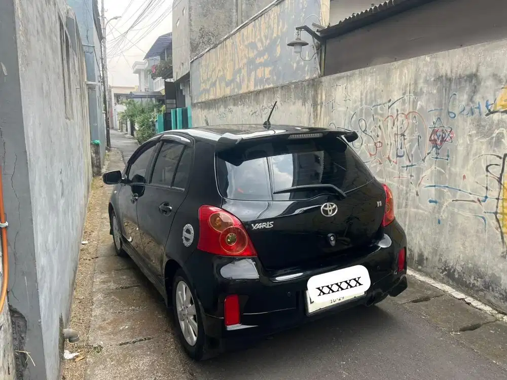 Toyota Yaris 2013 Bensin