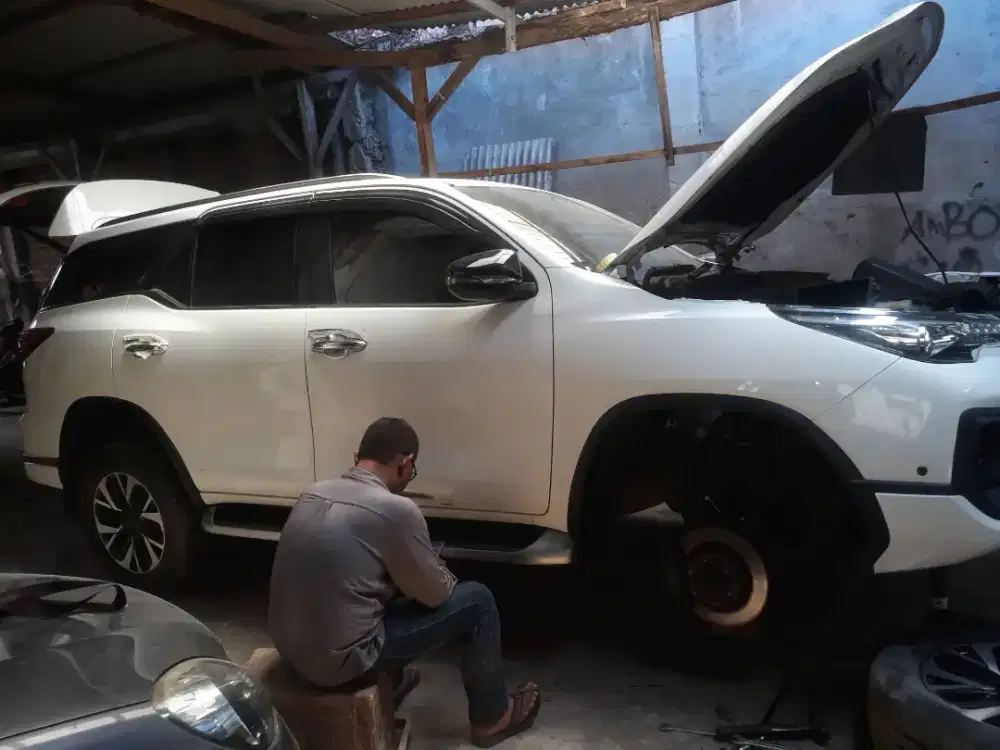 Bengkel Mobil Panggilan Spesialis KAKI-KAKI dan POWER STEERING EPS