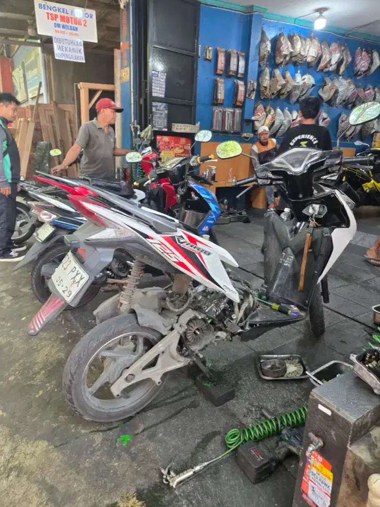 Dibutuhkan Mekanik Berpengalaman