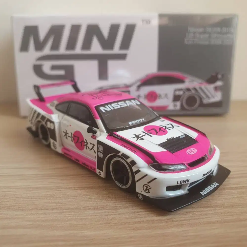 Mini GT 781 Nissan Silvia S15 LB-Super Silhouette 1/64 (Auto Finesse)