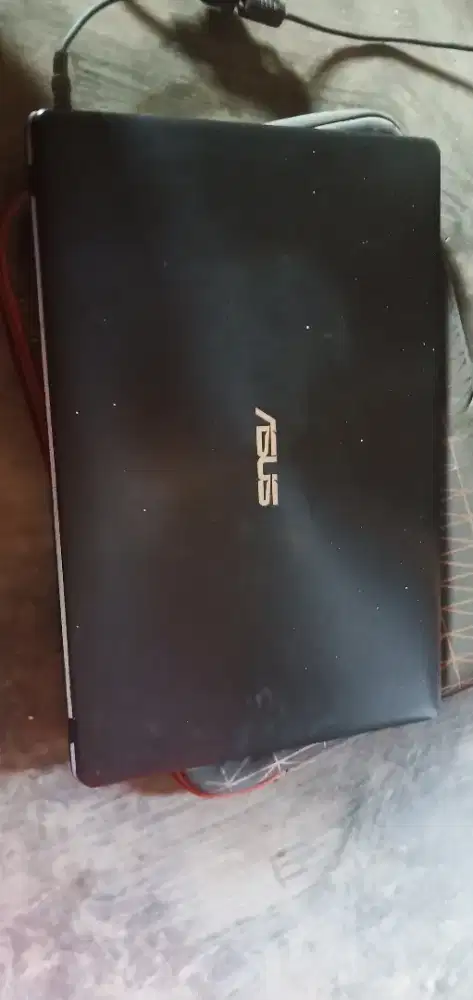 Laptop Asus X550Z mati