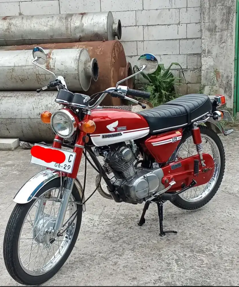 Honda CB100 tahun 1973