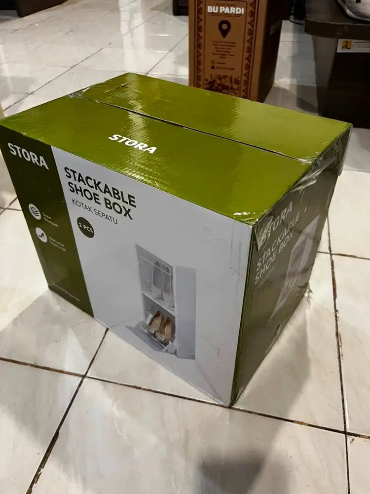 Kotak Sepatu Stora