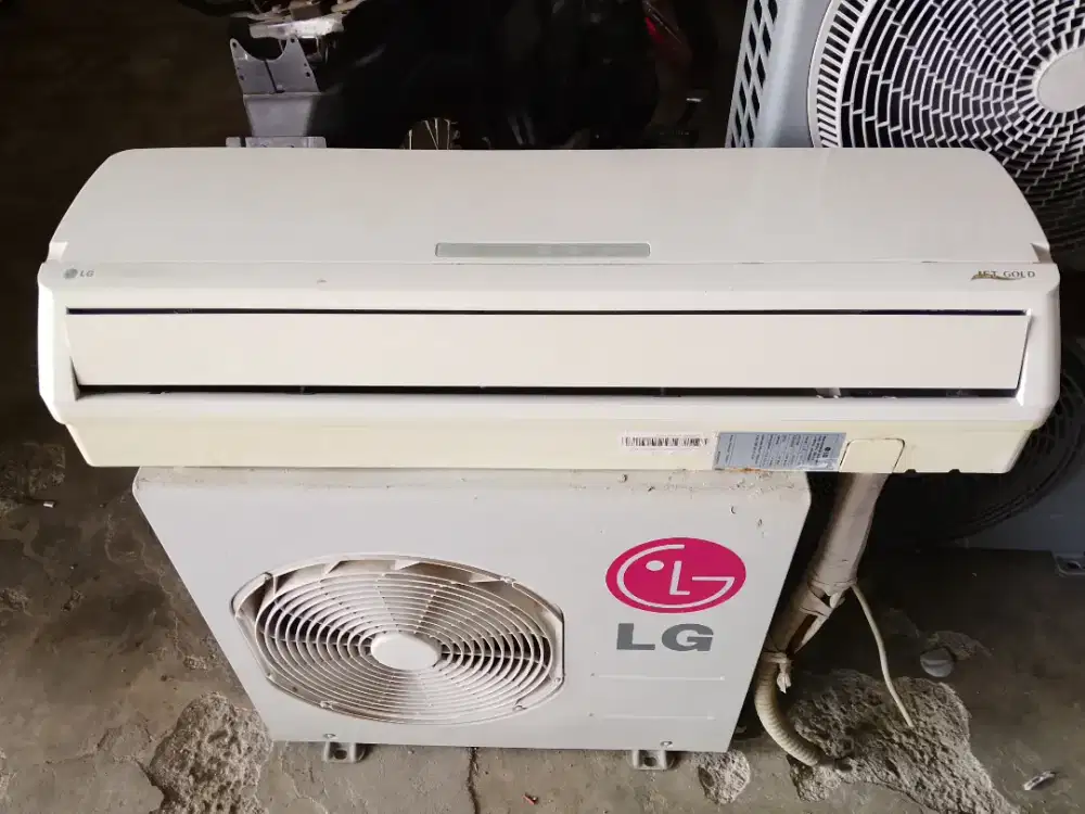 AC LG ½PK Lowwatt