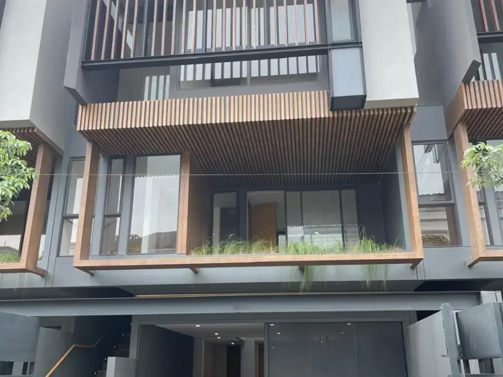 Brandnew  House Mewah Strategis Area Kemang Jakarta Selatan