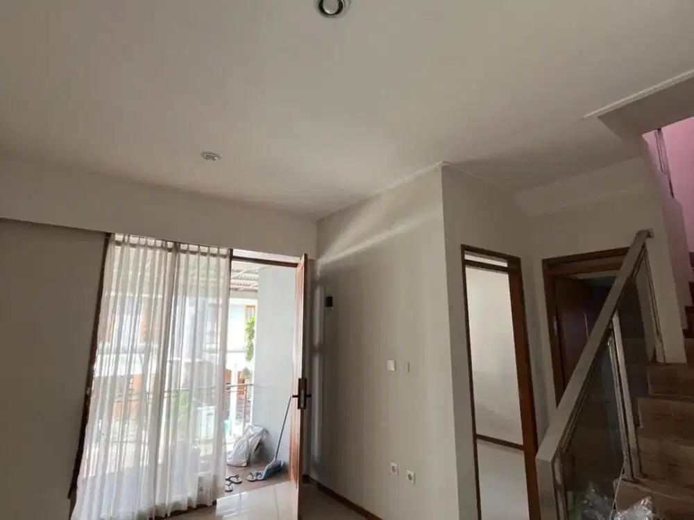 Disewakan Rumah 2 Lantai Siap Huni Minimalis Lokasi Strategis di Bali Garden City View Bandung