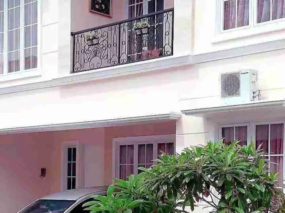 Dijual Cepat Rumah Mewah Cantik Strategis dalam Komplek Gandul Cinere Depok