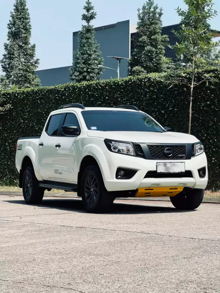 NISSAN NP 300 NAVARA VL 2.5 4x4
