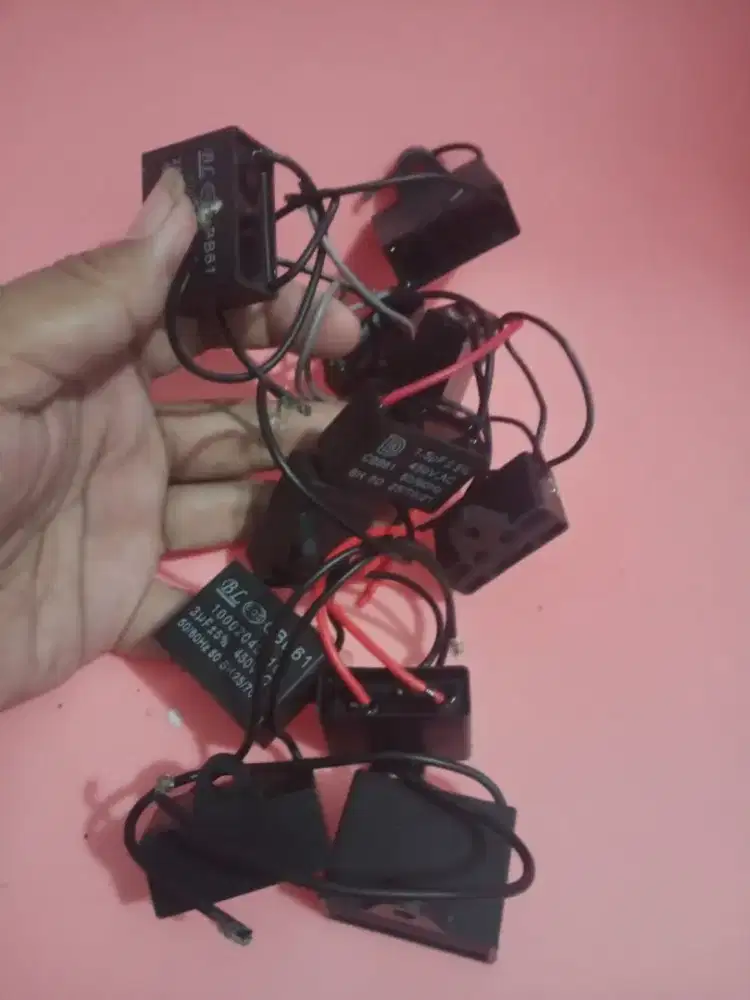 Kapasitor kipas angin untuk berbagai ukuran
