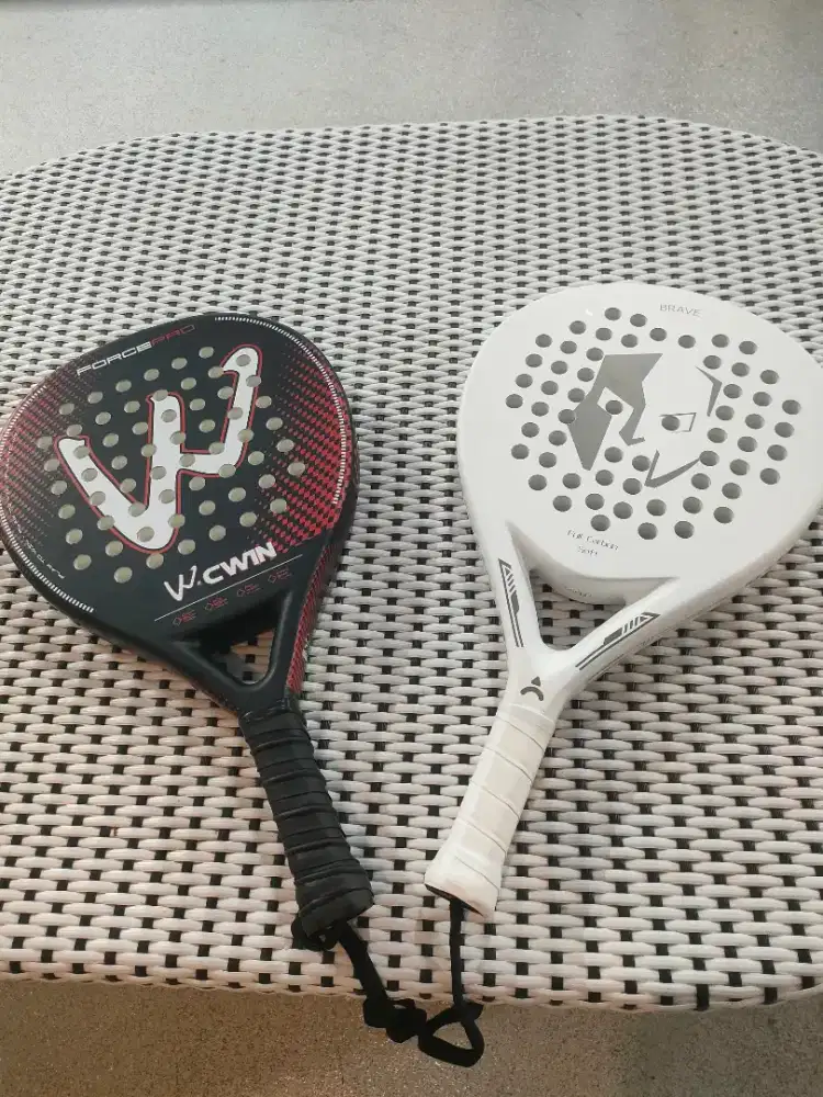 Raket Padel Ringan untuk Pemula dan Pro