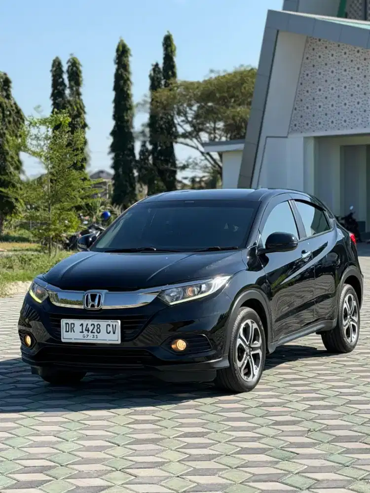 HR-V E CVT 2021 Automatic  Last Editiion