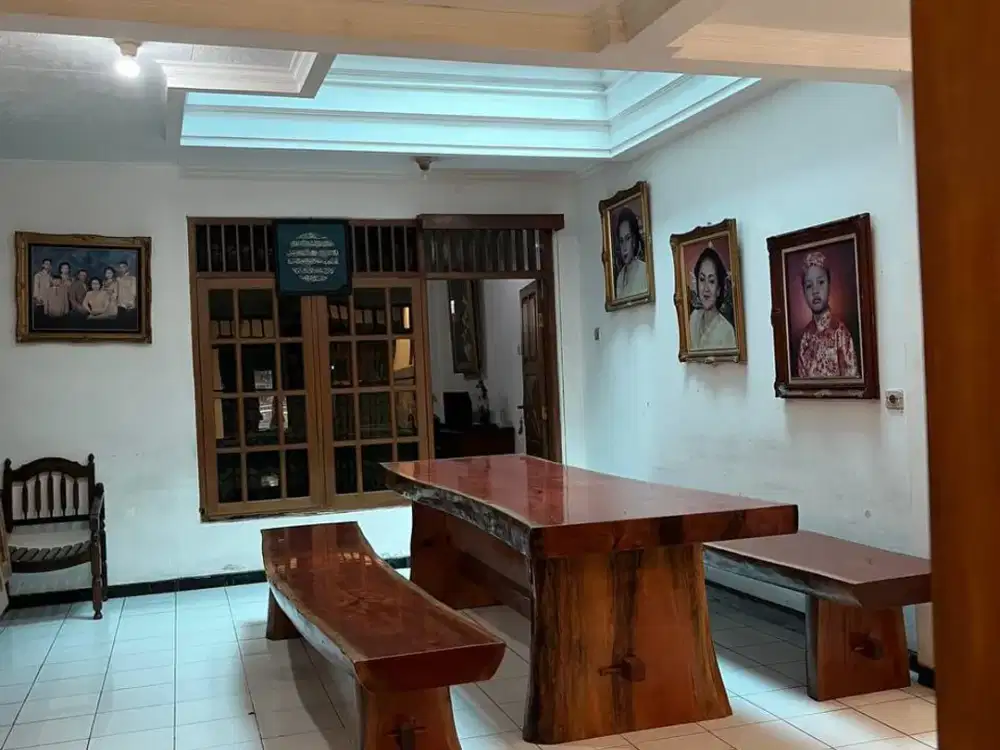 Rumah Luas 6 Kamar Full Furnished – Tinggal Bawa Koper