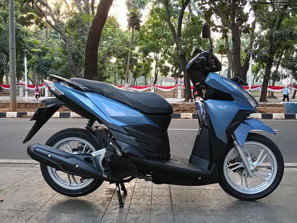 DIJUAL CASH HONDA VARIO 150 LED OLD THN 2017 PJK IDUP SIAP PAKAI