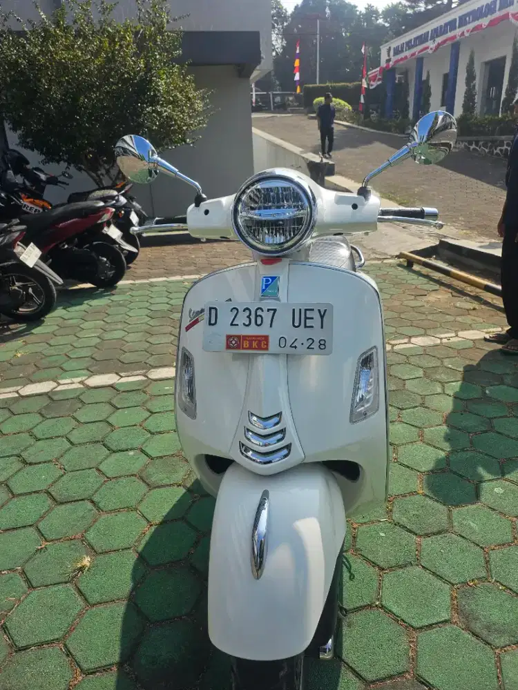 VESPA GTS 150 TAHUN 2023