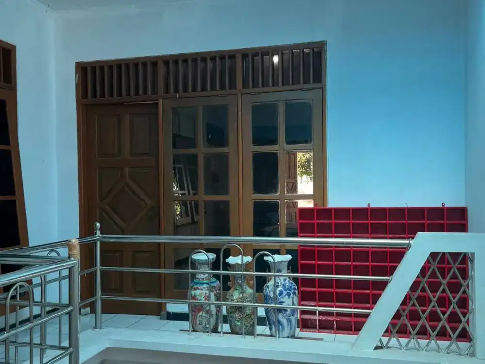 Investasi Sekaligus Hunian – Rumah 6 Kamar Full Furnished