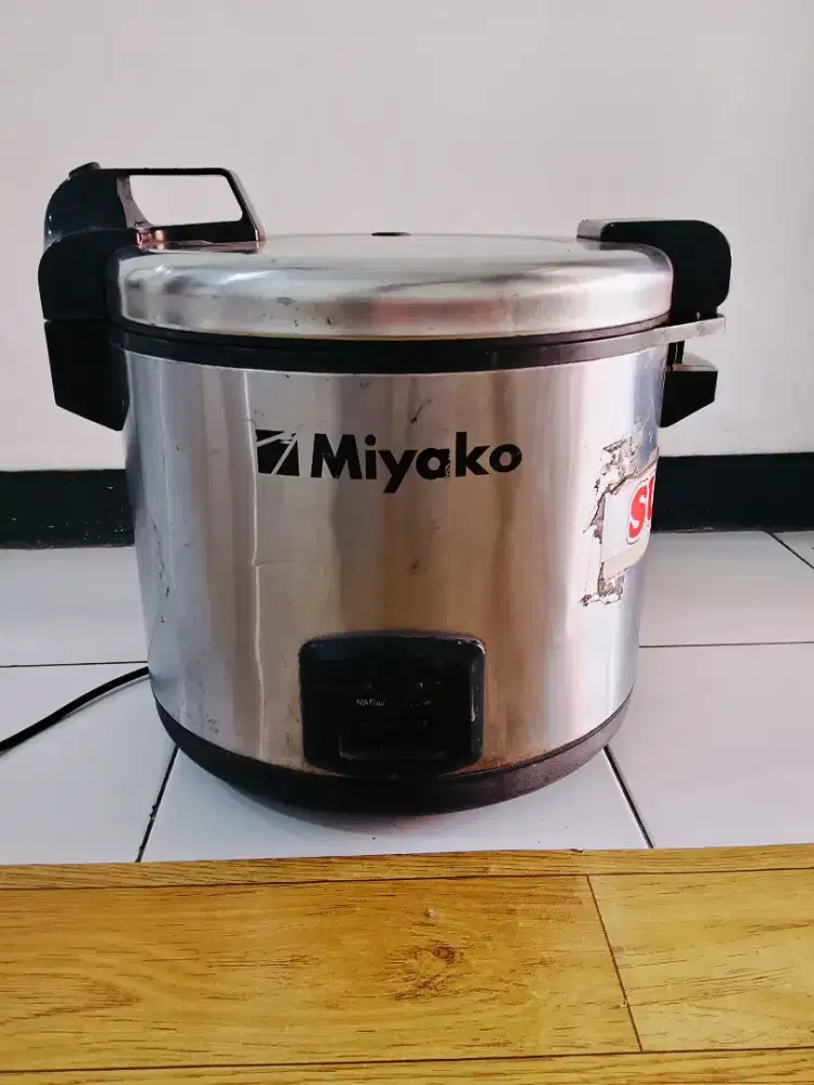 Rice Cooker Miyako 6 liter
