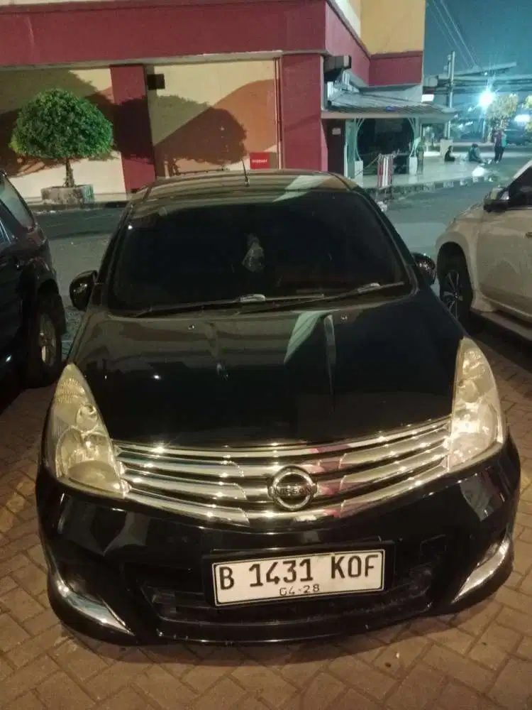 Nissan Grand livina 2012 Bensin