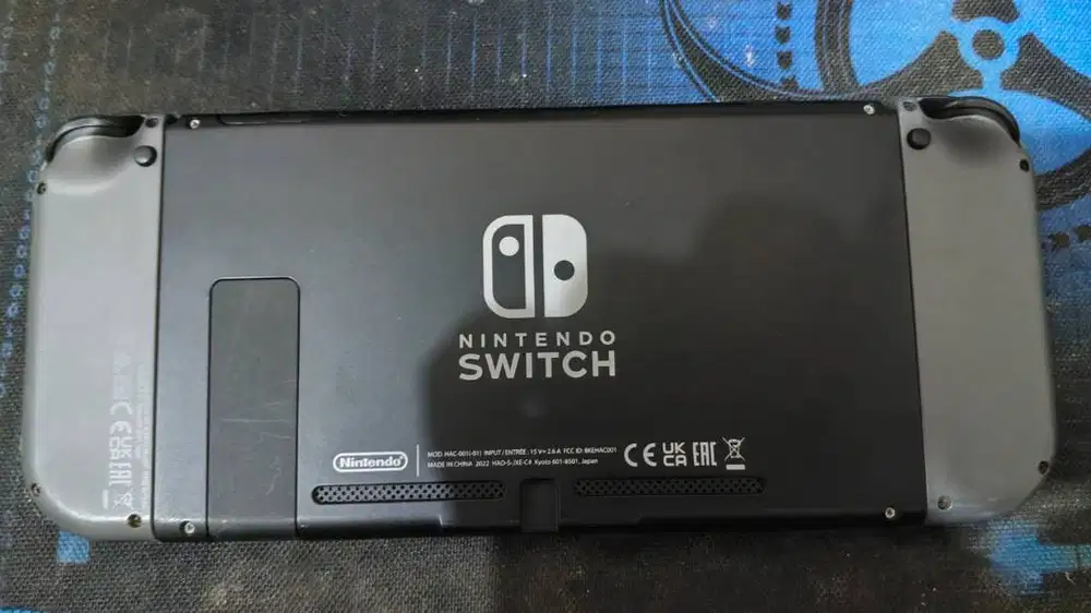 Nintendo Switch V2 Second - Mulus, Fungsi 100% Normal