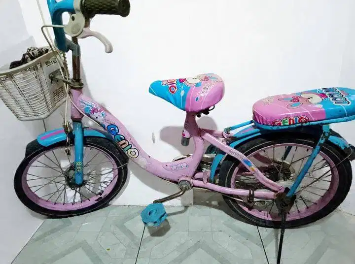 Dijual sepeda anak Merk Genio