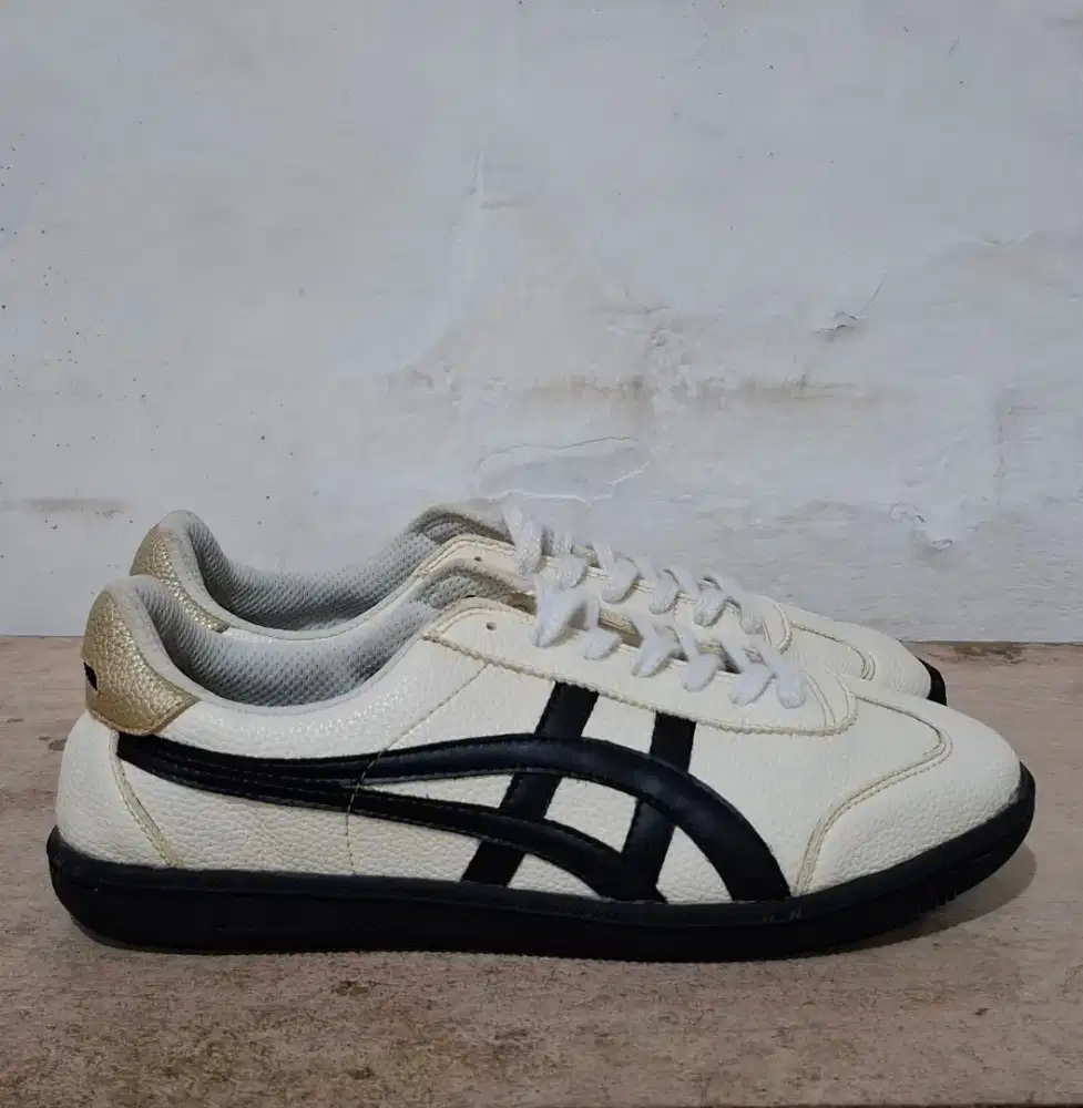 !!SPECIAL!! ONITSUKA TOKUTEN WHITE BLACK X GOLD PREMIUM